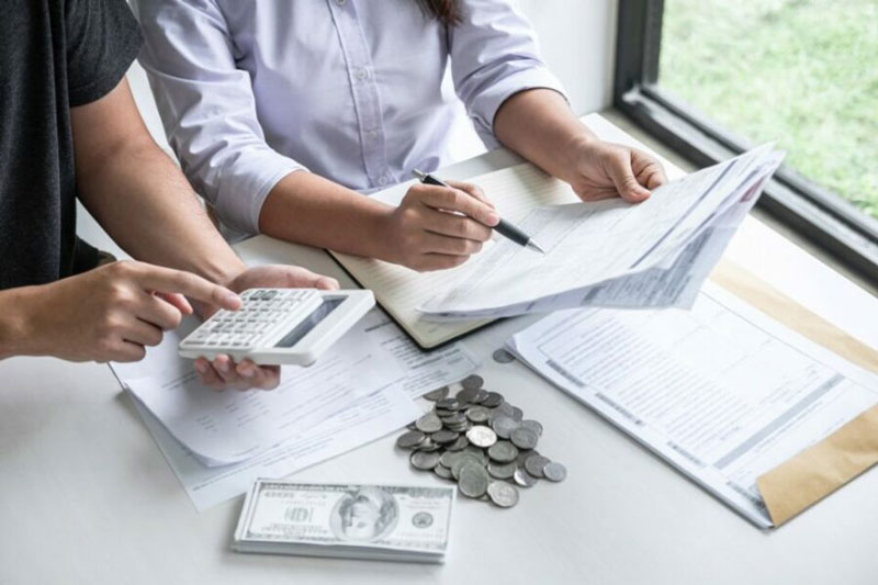 راهکارهایی برای حل مشکلات مالی با همسر