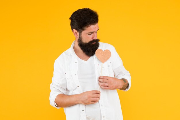 چگونه خودمان را دوست داشته باشیم؟