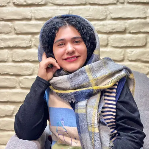  Reyhaneh Anari